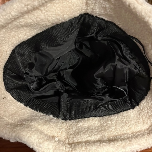 Fuzzy ladies bucket hat. Adjustable strap inside. New approx 22 inches around - Picture 3 of 3